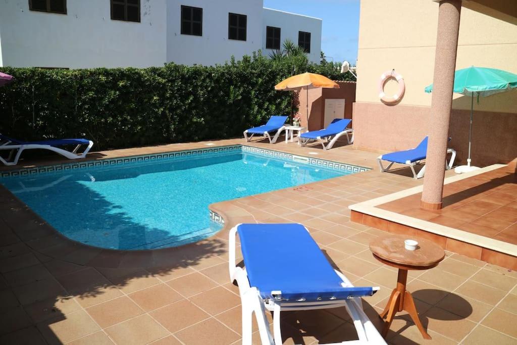 Spectacular Villa With Swimmingpool In Cala Blanca Cala Blanca  Extérieur photo